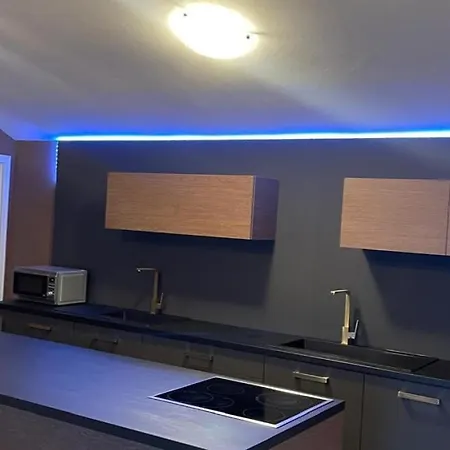 Romani By Guide Pula