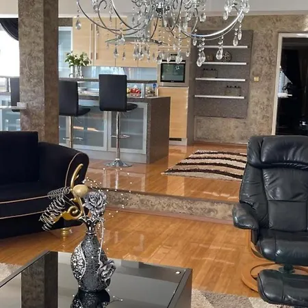 Romani By Guide Willa *