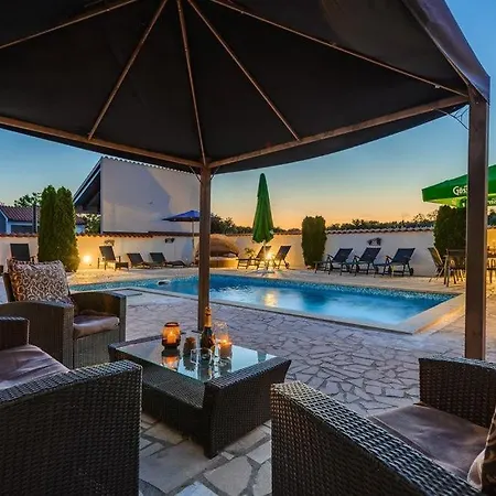 Βίλα Romani By Guide *